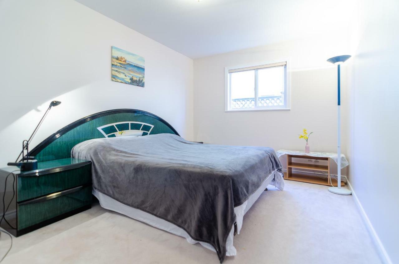 Great Guest Suite In A Gorgeous House New Westminster Luaran gambar